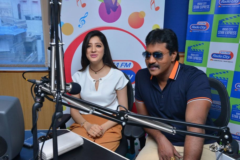 Eedu-Gold-Ehe-Movie-Team-At-Radio-City